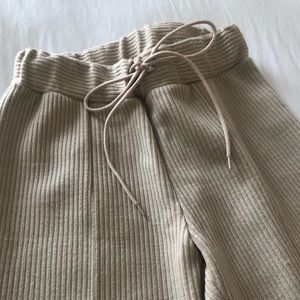 Women’s Wide Ribbed Pants